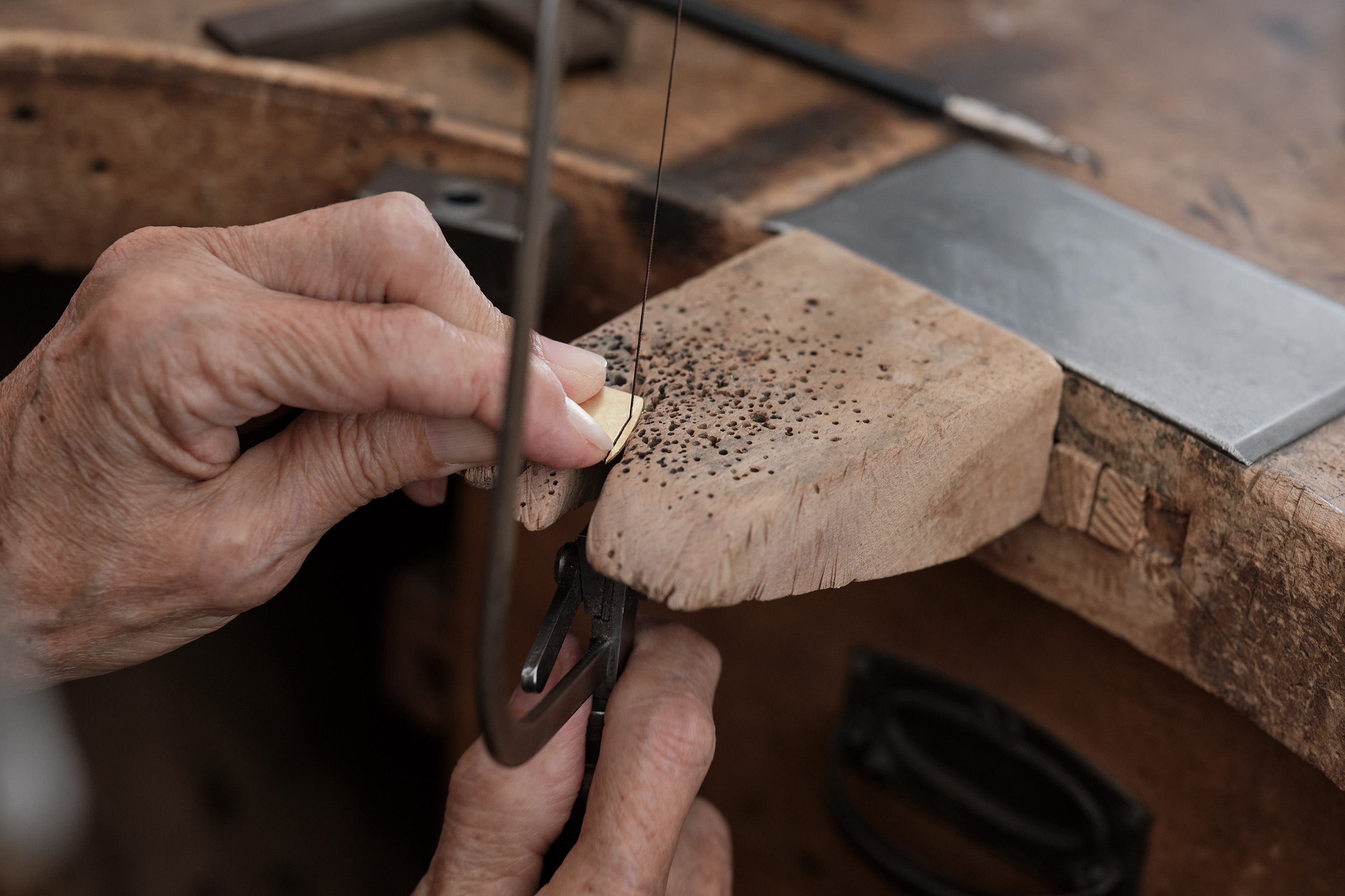 Ahp0067 FXT5 2284 J2560